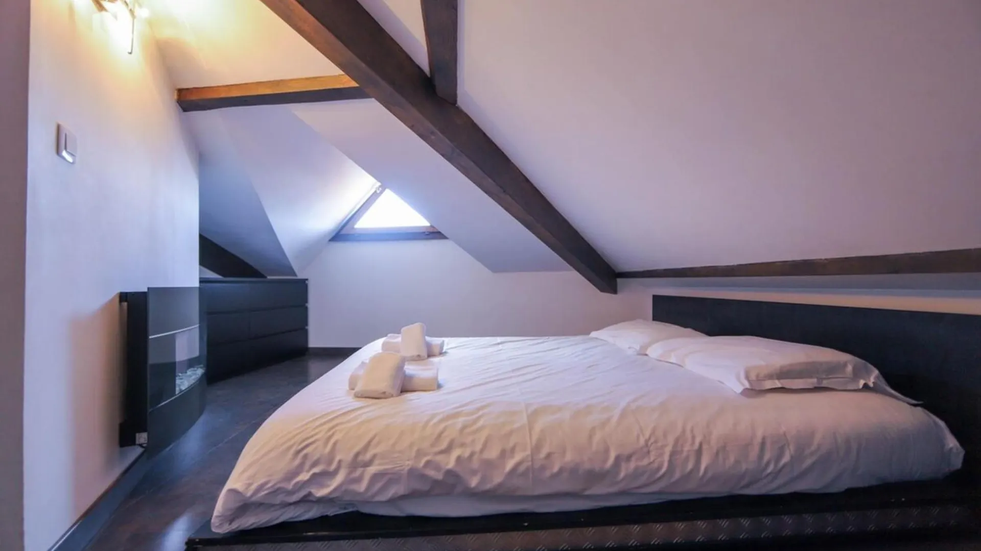 2 Bd Apartment With Sauna In The Center Of Annecy 0*,
