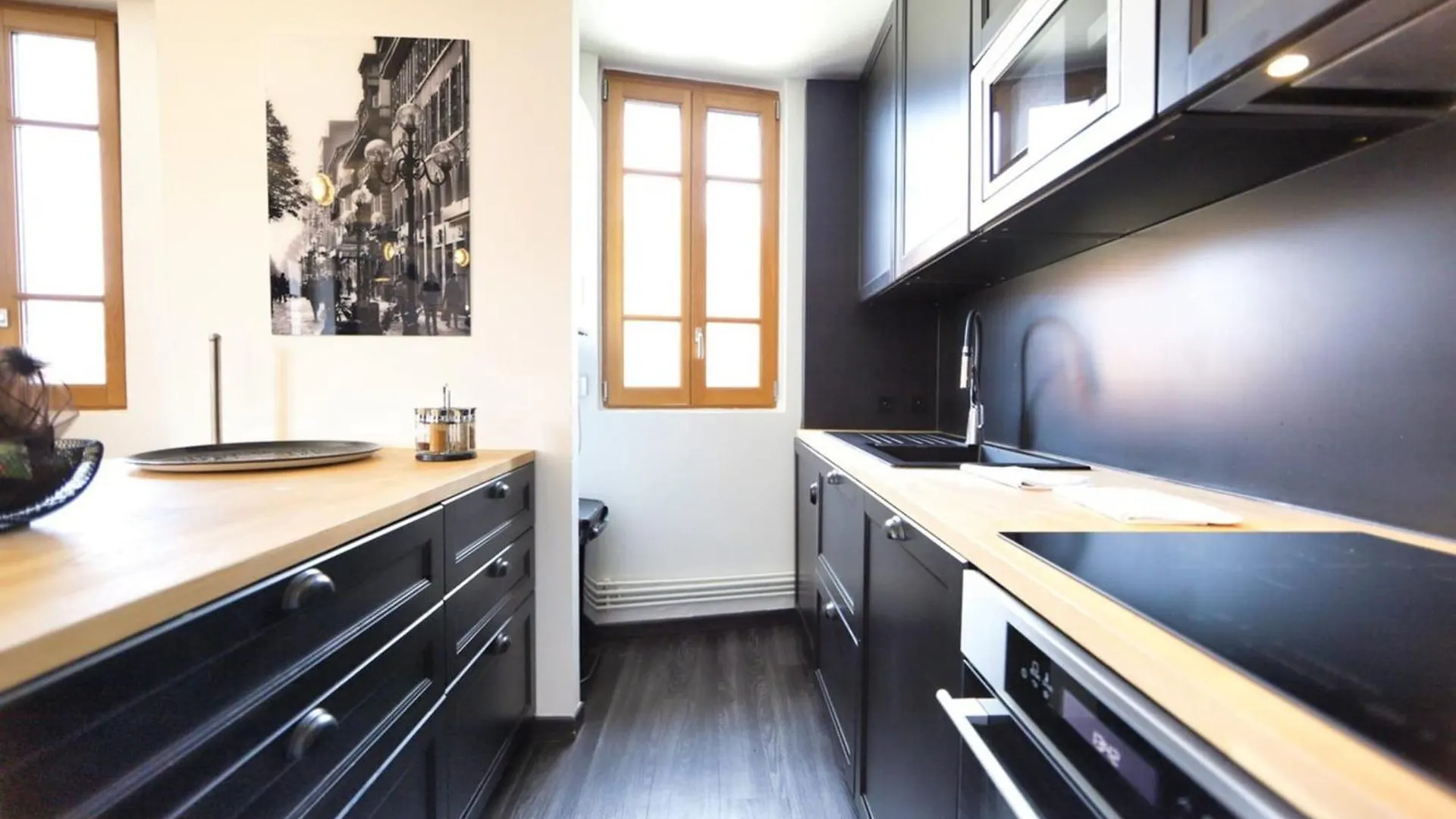 2 Bd Apartment With Sauna In The Center Of Annecy 0*,  France